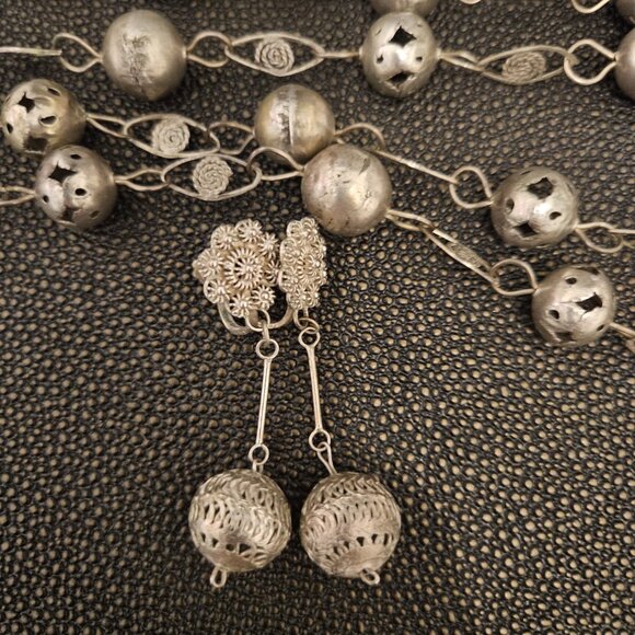 CANNETILLE FILIGREE BALL & LASSO WEDDING NECKLACE WITH MATCHING CLIP-ON EARRINGS - Picture 8 of 13